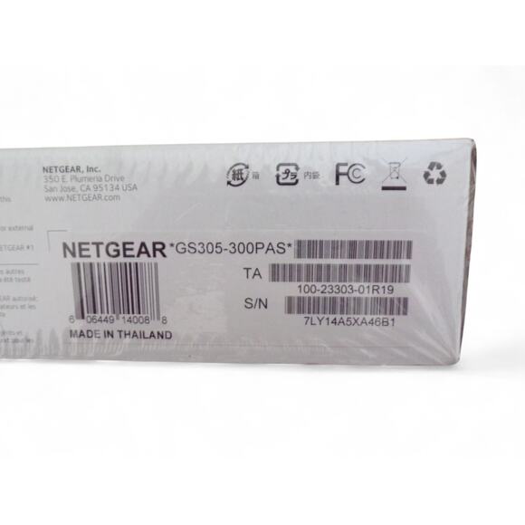 Netgear 300 Switch Series GS305 Plug and Play 5 Port Gigabit Ethernet Unmanaged - Picture 2 of 2